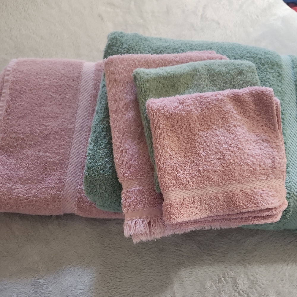 Royal Velvet Towels